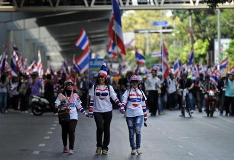 Phe đối lập Thái Lan tiếp tục biểu tình lớn